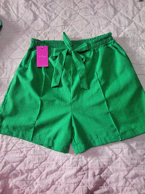 Shorts Verde em Linho e Viscose